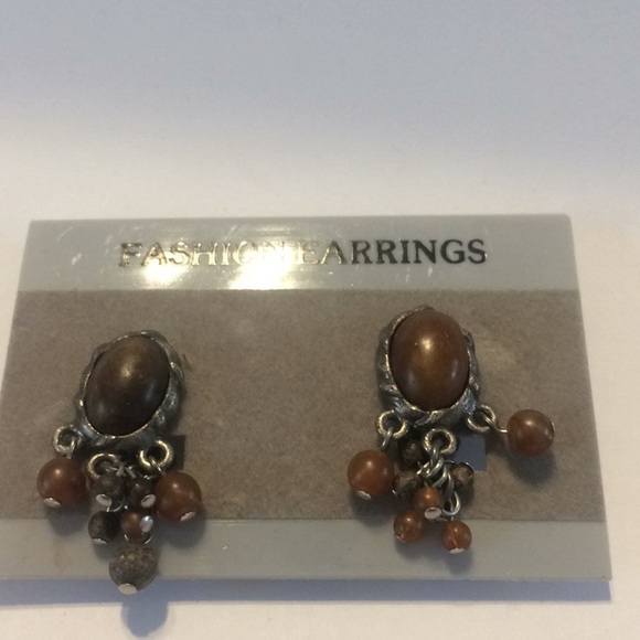 FINAL MARKDOWN LOVELY New clip on earrings - Picture 1 of 2